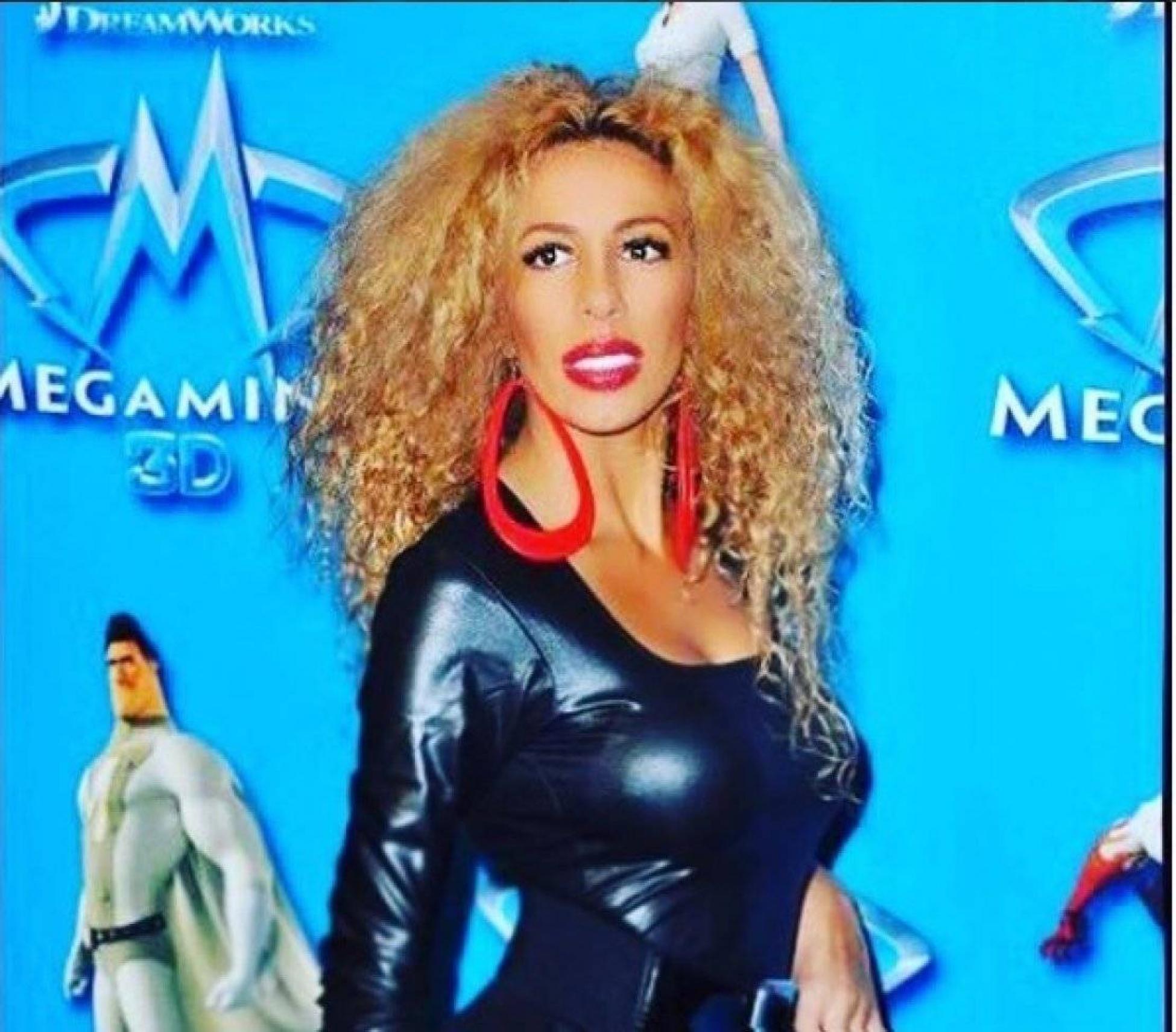 Afida Turner fait le buzz avec un maillot de bain ficelle (photo) |  FranceSoir