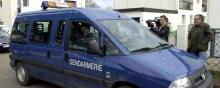 Une voiture de gendarmerie.