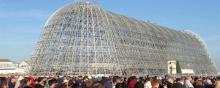 Le Hangar One de l'aéroport de Moffett Fields en Californie.