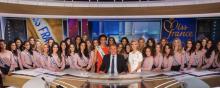 Les candidates de Miss France 2015 au Journal de 13h de Jean-Pierre Pernaut en novembre 2014.