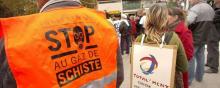 Une manifestation contre l'exploitation du gaz de schiste.