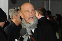 John Malkovich buste