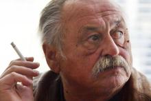 Jim Harrison buste écrivain