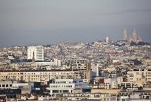 Une vue de Paris et Montmartre.