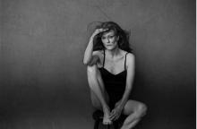 Julianne Moore pose pour Pirelli 