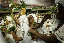 Des Brésiliens lors de la préparation du carnaval le 19 février 201 au Sambodrome à Rio