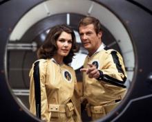 Lois Chiles et Roger Moore dans "Moonraker".