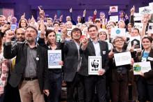 Nicolas Hulot (G) et le directeur du WWF France, Pascal Canfin (C), lors d'un événement organisé par