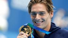 Camille Lacourt empoche l'or sur le 50m dos.