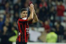 Hatem Ben Arfa applaudit Football