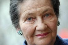 L'ancienne ministre Simone Veil, photographiée le 26 octobre 2007, entrera au Panthéon le 1er juillet, selon un décret paru dimanche au Journal officiel