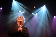 Le chanteur Jacques Higelin en concert à La Cigale, le 10 mars 2010 à Paris