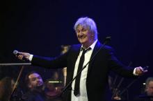 Jacques Higelin le 24 octobre 2015 lors d'un conert à la Philharmonie de Paris