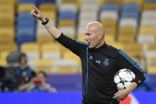 Zinédine Zidane, lors d'un entraînement du Real Madrid, le 25 mai 2018 à Kiev, en Ukraine