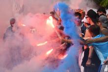 Les supporters de l'OM venus encourager leur équipe lors du dernier entraînement avant le départ pour Salzbourg, le 2 mai 2018