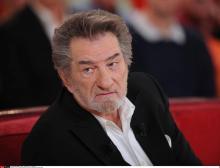 Eddy Mitchell, 73 ans, remontera sur scène, en mars, au Palais des Sports, à Paris, pour interpréter les chansons de son nouvel album.