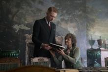 Charlotte Rampling Domhnall Gleeson Film The Little Stranger