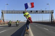 Manifestation des gilets jaunes à Bordeaux le 17 novembre 2018 contre la hausse du prix de l'essence