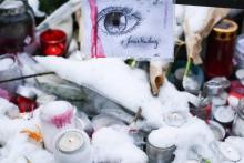 Autel d'hommage aux victimes sur la place Kléber à Strasbourg, le 16 décembre 2018