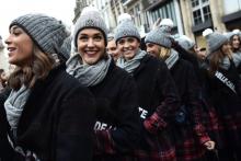 Les candidates à l'élection de Miss France lors d'un défilé dans les rues de Lille, le 2 décembre 2018