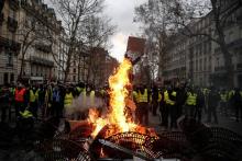 Affrontements entre policiers et "gilets jaunes" le 8 décembre 2018, près de l'Arc de Triomphe