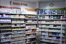 Certains compléments alimentaires à base de plantes, comme les racines de rhubarbe, ont des effets proches des médicaments sans être aussi bien encadrés, s'est alarmée jeudi l'Académie de pharmacie