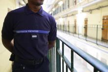 Un surveillant de prison à Fresnes, le 20 septembre 2016