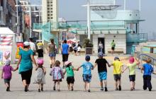 Entre 2007 et 2017, sur les séjours de plus de cinq jours, on est passé de 1.2 million à 900.000 enfants" par an, confirme Jean-Benoît Dujol, directeur de la jeunesse, de l'éducation populaire et de l