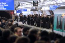 Une rame de métro de la ligne 13 à Saint-Augustin.