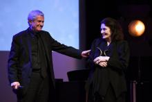 Le réalisateur Claude Lelouch (à gauche) et l'actrice Anouk Aimée (à droite), à Paris le 4 février 2019