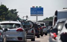 Des automobilistes sur l'A63 près de Bordeaux, le 4 août 2018 lors d'un épisode de canicule