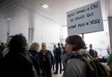 Une centaine de personnes se sont rassemblées, le 1er septembre 2019 à Poitiers, en hommage à une jeune femme abattue par son ex-compagnon