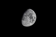 La lune vue de Panama City