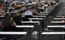 Etudiants passant leur examens