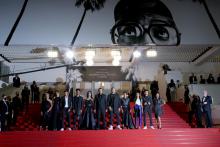 L'équipe du film "Haut et Fort" le 15 juillet 2021 sur les marches du festival de Cannes