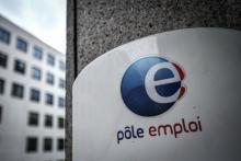 Le logo de Pôle Emploi. Photo prise dans une agence parisienne le 29 janvier 2021