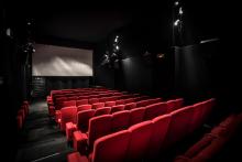 La fréquentation dans les salles de cinéma et de spectacle vivan toujours en baisse par rapport à l'avant crise