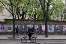 Un cycliste à Paris le 29 mars 2022